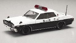 AOSHIMA P05 330 CEDRIC POLICE CAR 1:24